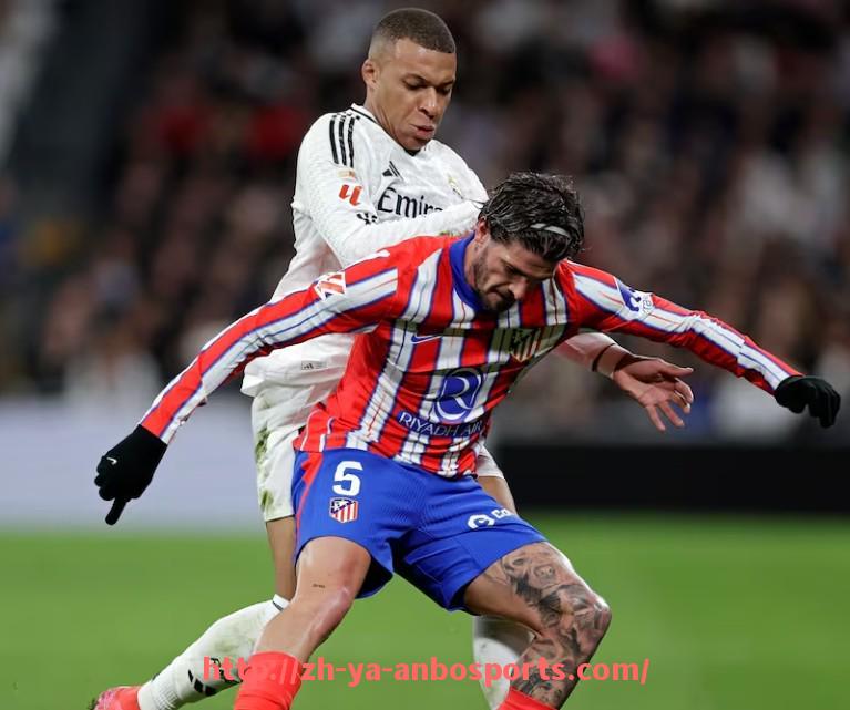 安博体育官网-法甲主教练战术评估及球队战略调整分析